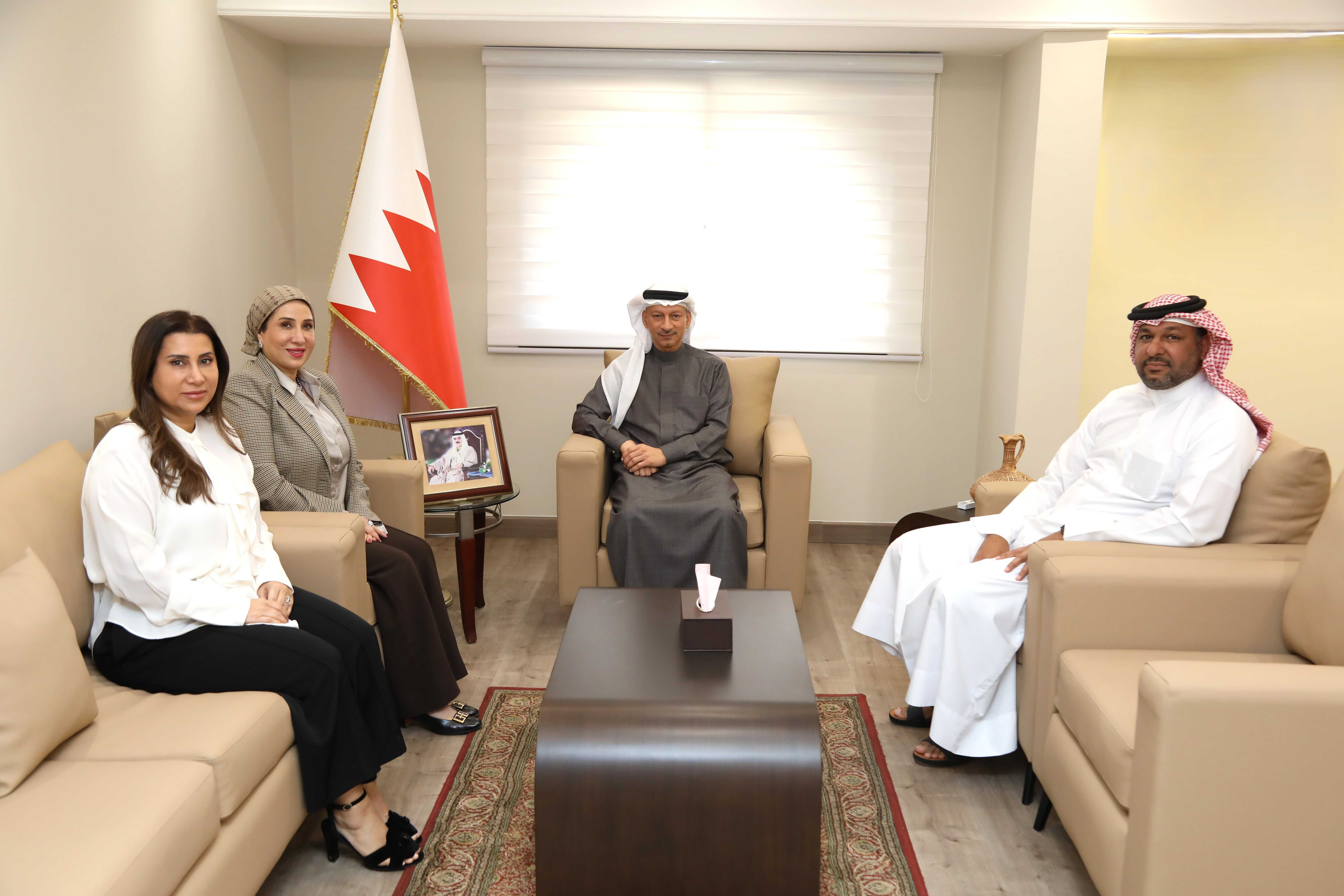 محافظ الشمالية يبحث مع مجموعة العريض القابضة تنفيذ المبادرات الرمضانية<